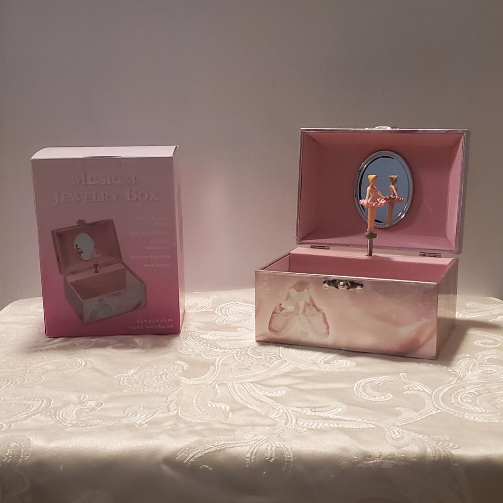 Girls Musical Ballerina Jewelry Box